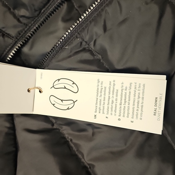 Adidas [XL] ESSENTIALS LIGHT DOWN JACKET - Picture 5 of 8